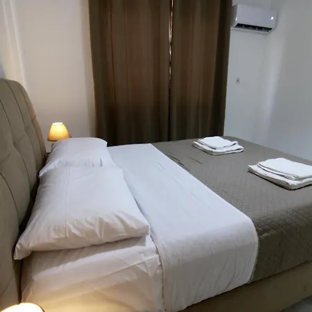 Raise Coastal Break Apartment *